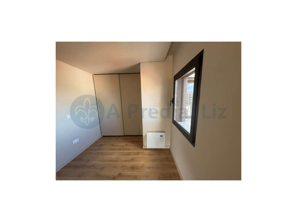 Apartamento T2 Recuado - junto à Rotunda da Boavista / Casa da Musica - Grande imagem: 5/13