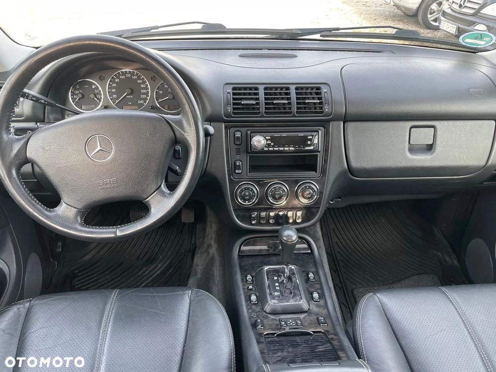 Mercedes-Benz ML - 13