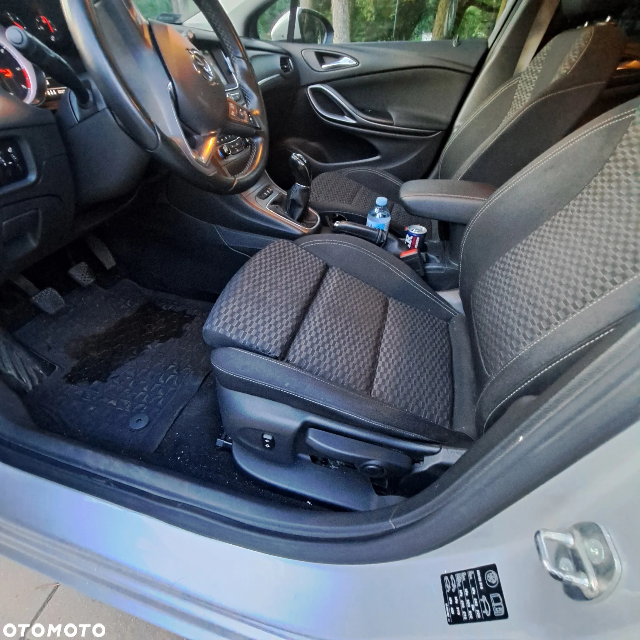 Opel Astra IV 1.6 CDTI Executive - 18