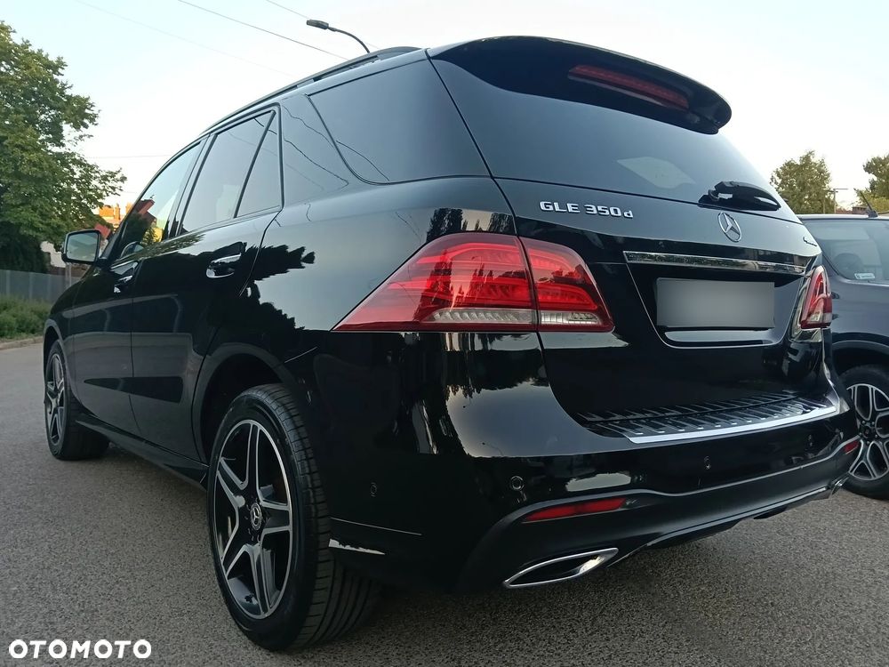 Mercedes-Benz GLE - 22