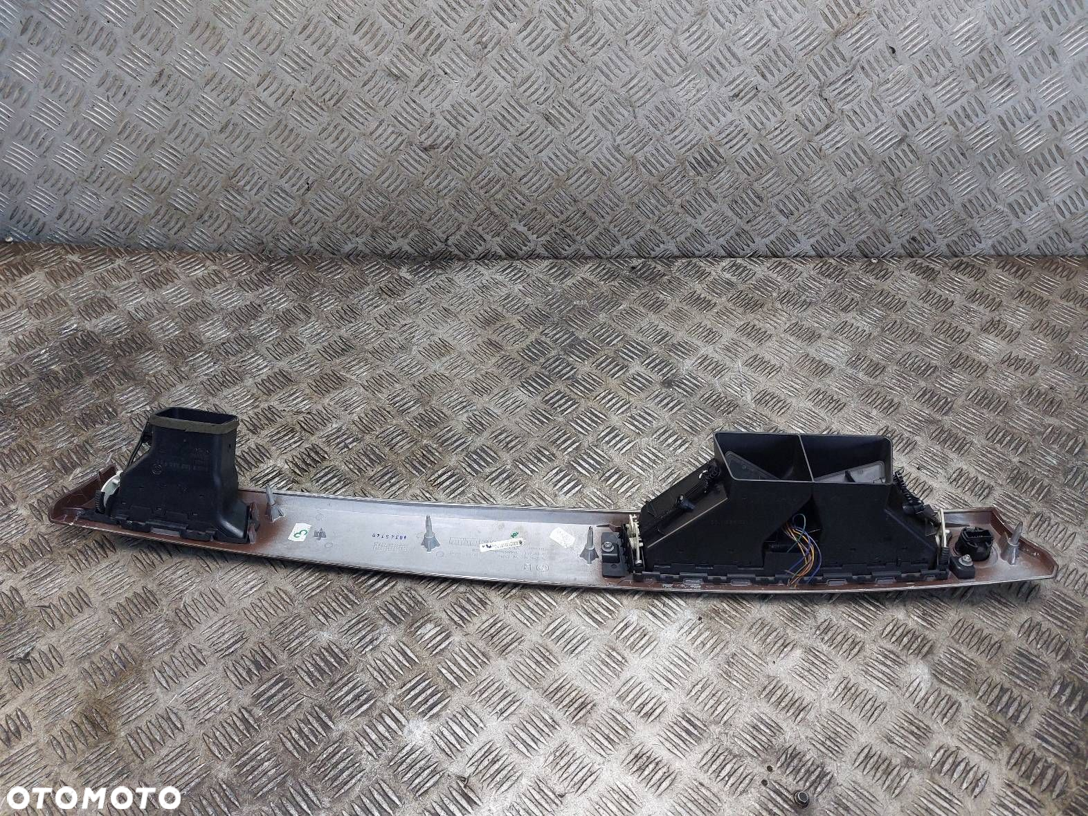 KRATKA NAWIEWU ŚRODKOWA DEKOR BMW E90 7132851 9154945 9130460 9130458 - 7