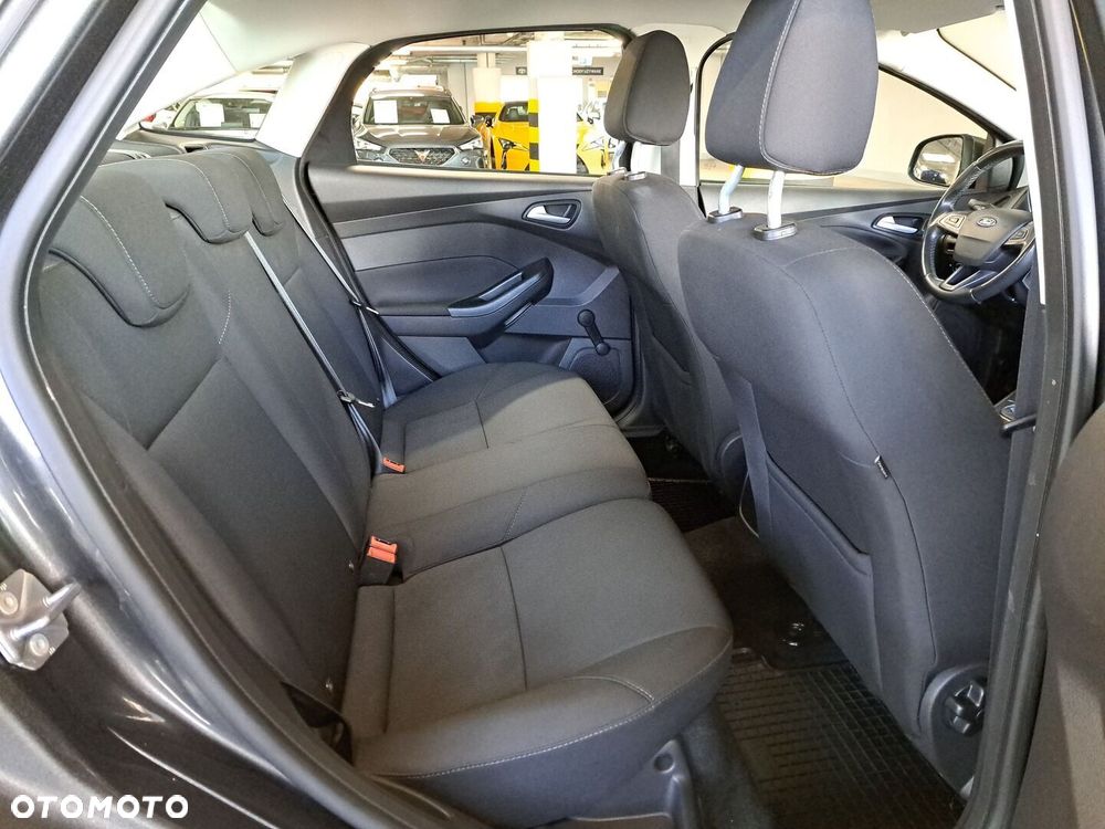 Ford Focus 1.6 Trend - 14