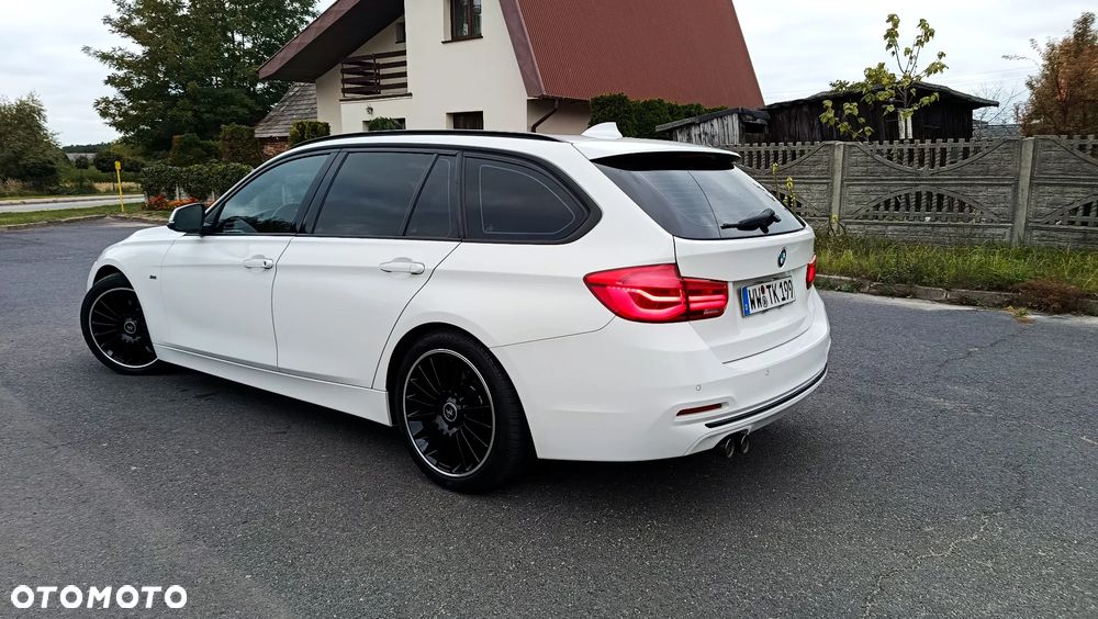 BMW Seria 3 320d Sport - 35