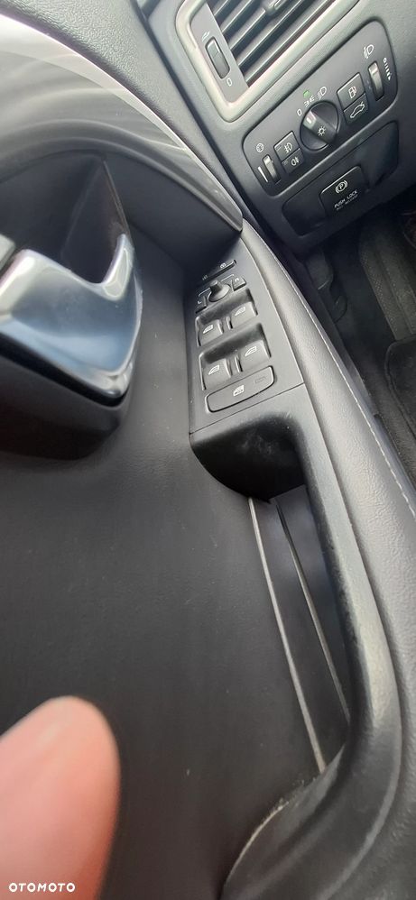 Volvo V70 D3 Momentum - 13