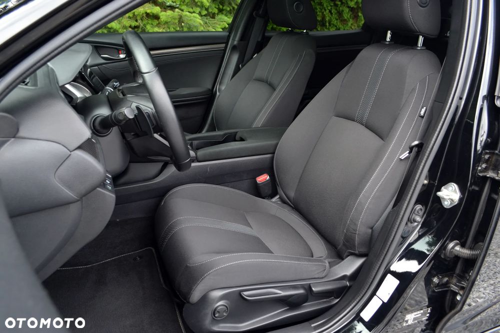 Honda Civic 1.5 i-VTEC Turbo CVT Sport Plus - 23