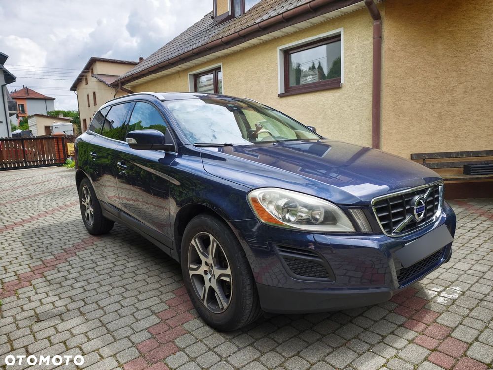 Volvo XC 60 T6 AWD Momentum - 3