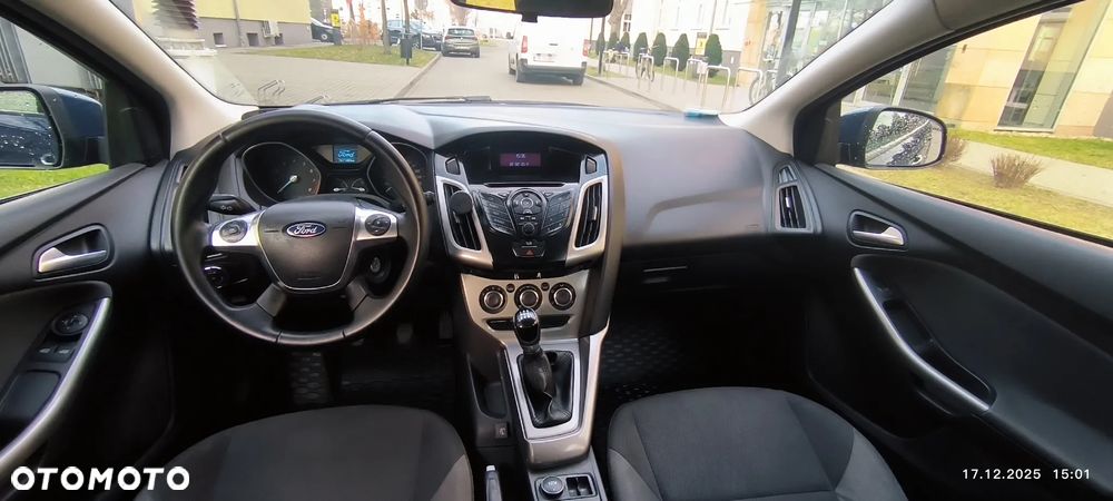 Ford Focus 1.6 Trend - 13