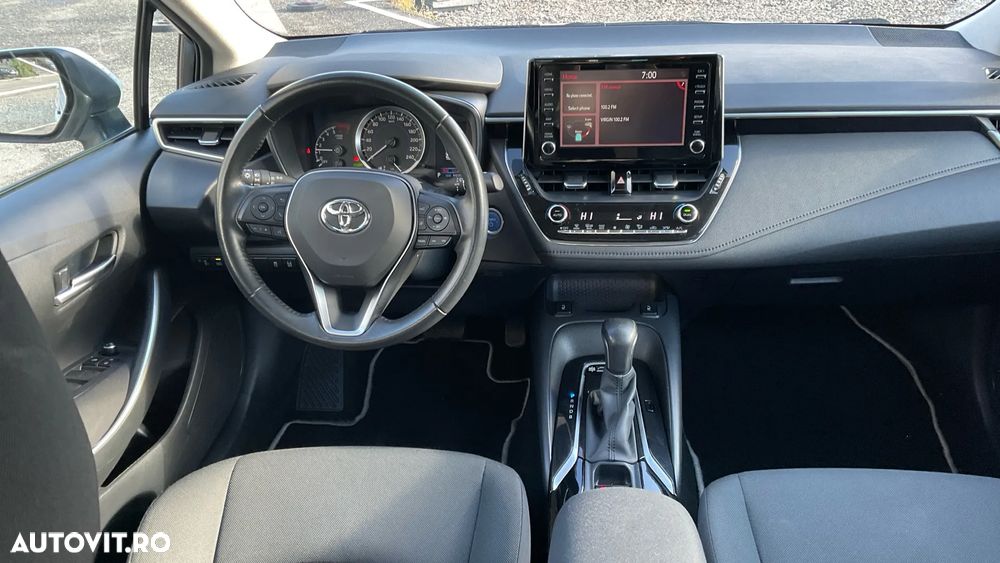 Toyota Corolla 1.8 HSD Business - 19