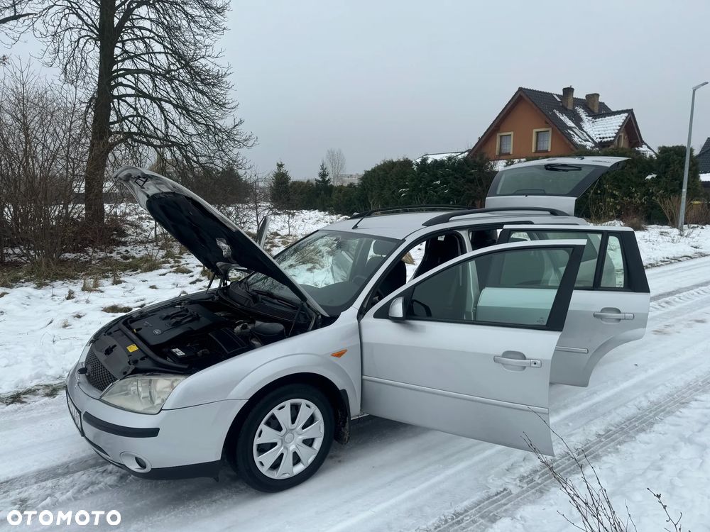 Ford Mondeo 2.0 TDCi Ghia - 16