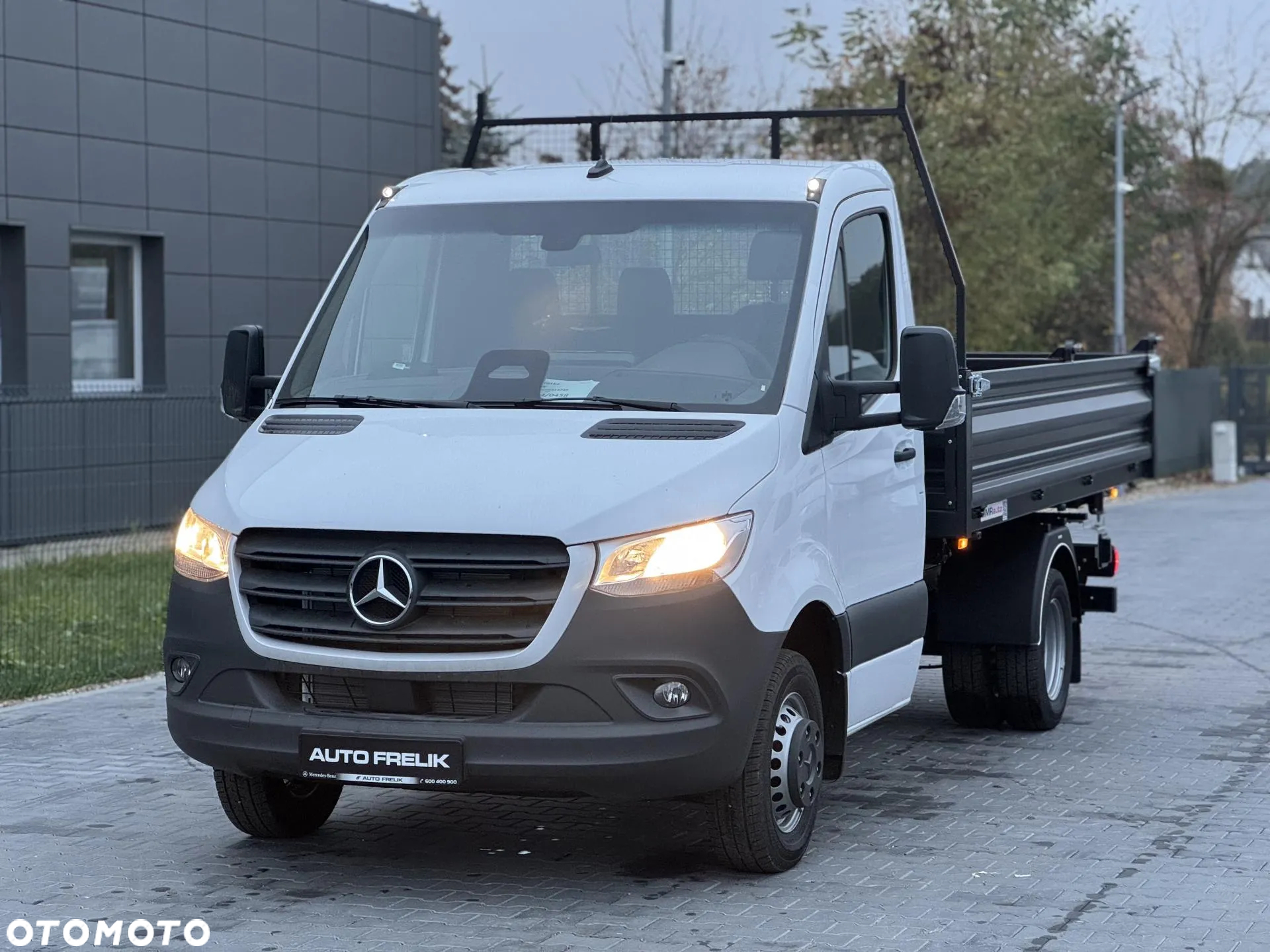 Mercedes-Benz Sprinter - 4