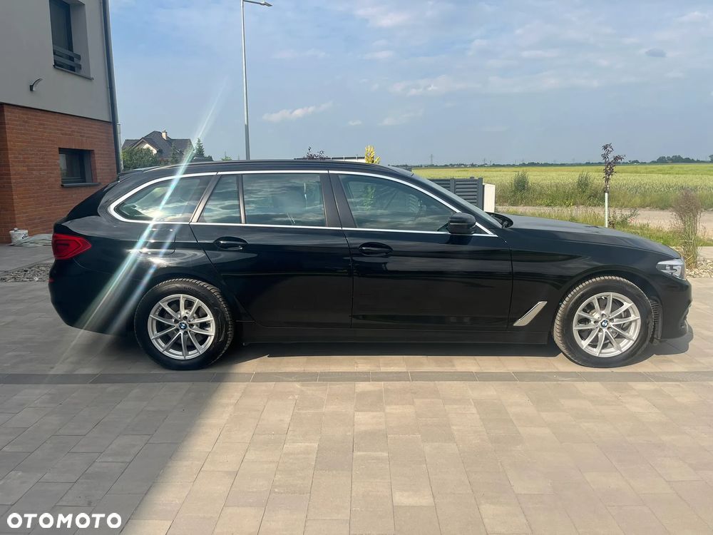 BMW Seria 5 520i GPF Business Edition - 6