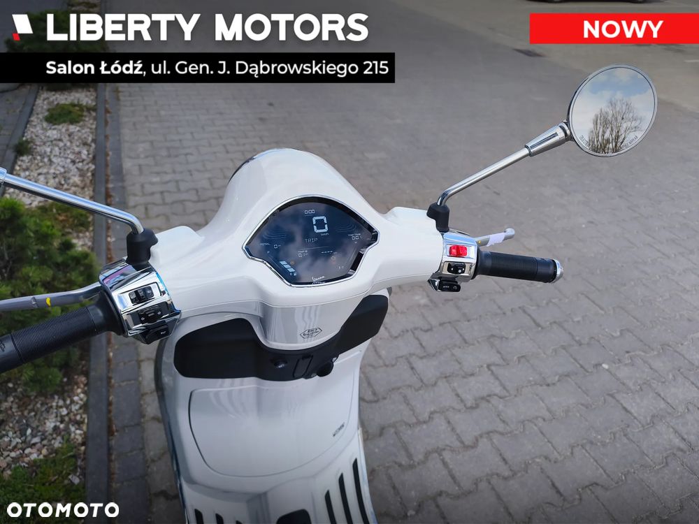 Vespa Primavera - 7
