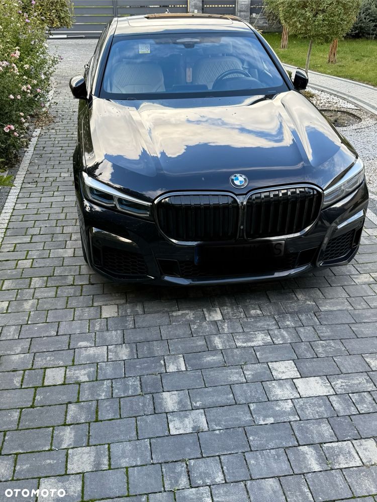BMW Seria 7 750i xDrive sport - 2