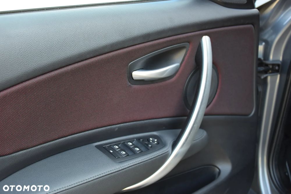 BMW Seria 1 120d DPF Edition Lifestyle - 31