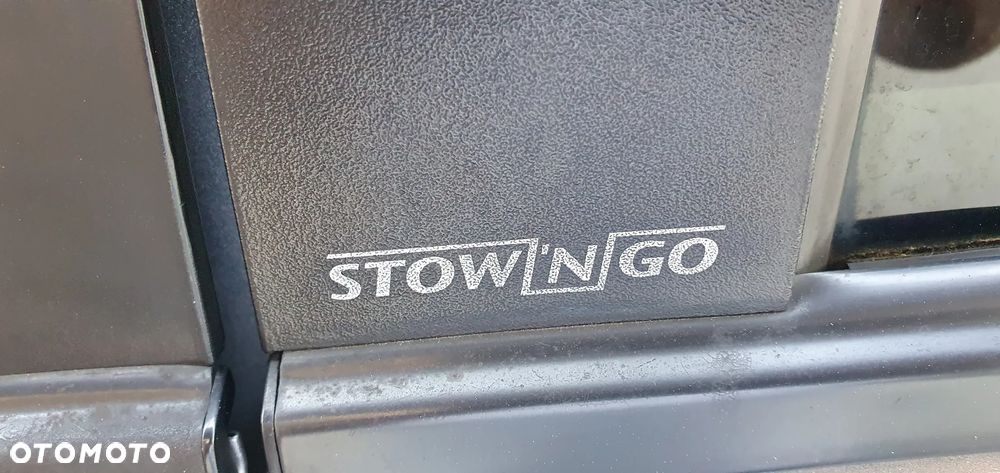 Dodge Grand Caravan - 16