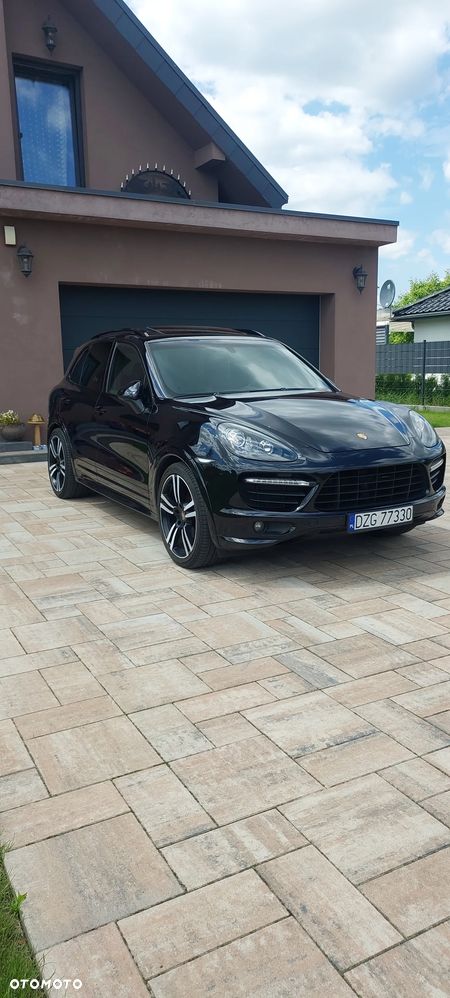 Porsche Cayenne - 2