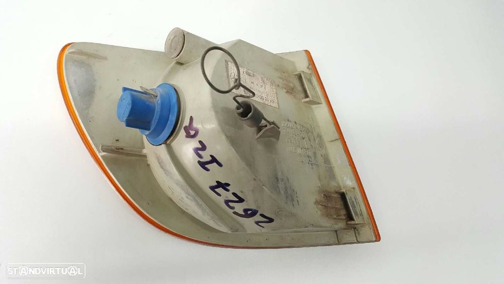 FAROLIM FRENTE ESQUERDO MERCEDES VITO (W638) CAJA CERRADA 110 D        (638.074) - 3