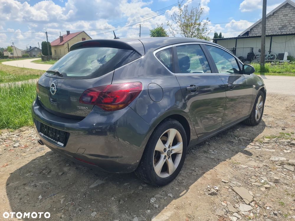 Opel Astra 1.6 T Sport - 2
