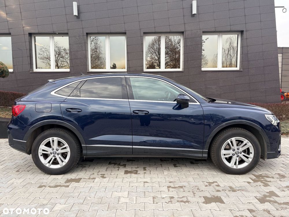 Audi Q3 35 TFSI S tronic - 4