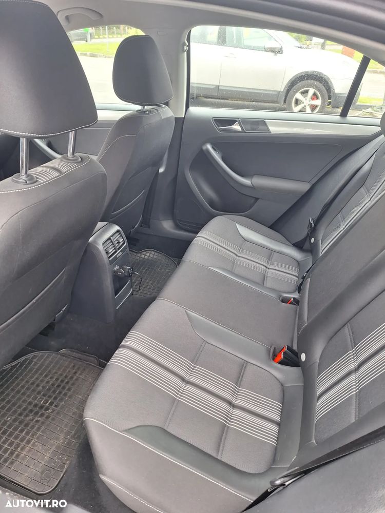 Volkswagen Jetta 1.4 TSI Match - 4