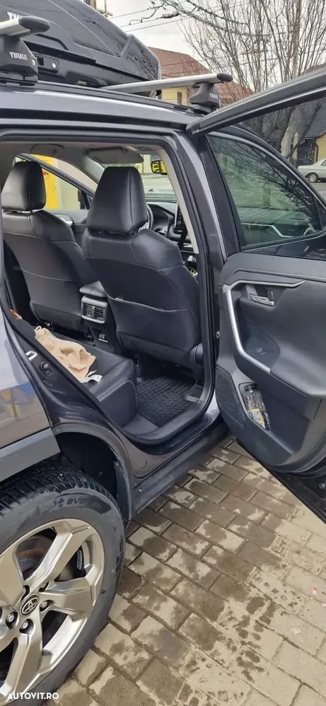 Toyota RAV4 - 26