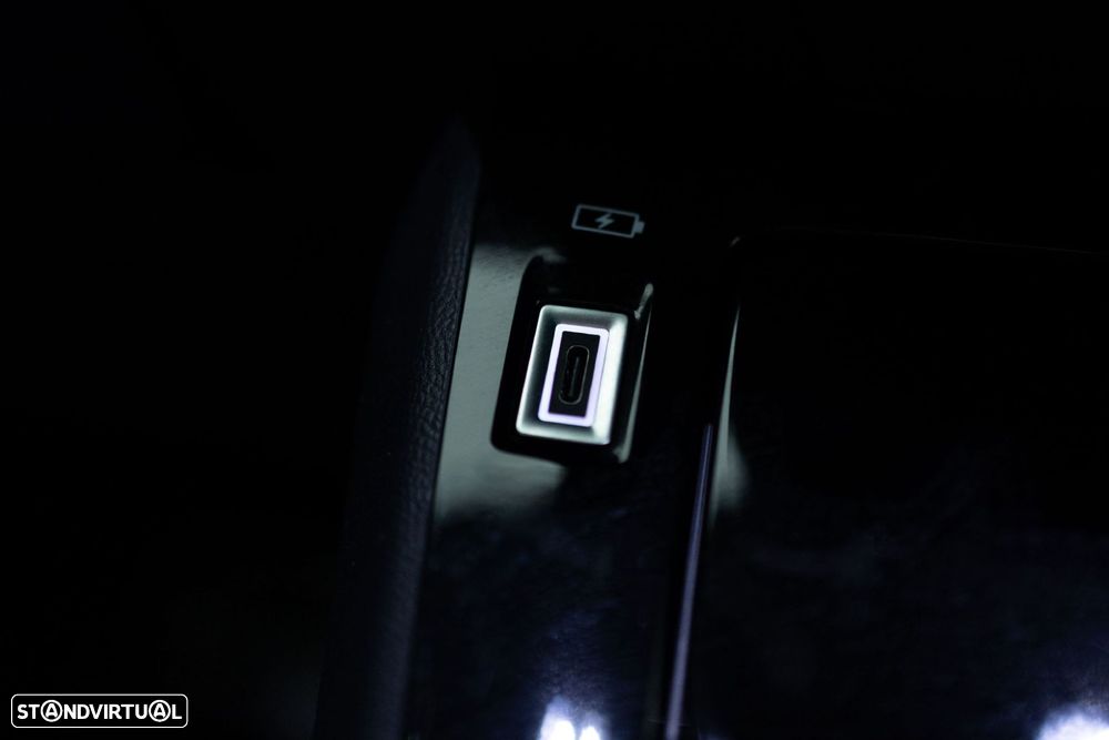 Peugeot 2008 1.2 Hybrid Allure e-DCS6 - 47