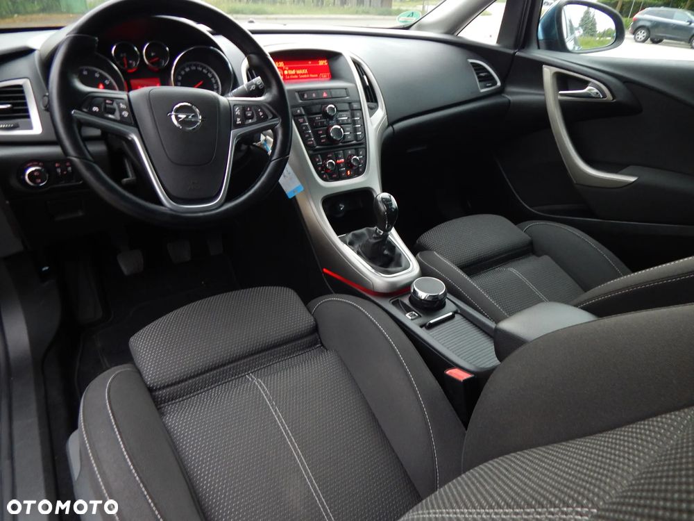 Opel Astra 1.4 T Cosmo EU6 - 25