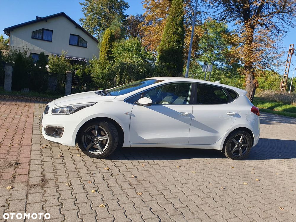 Kia Ceed 1.6 GDI XL - 31