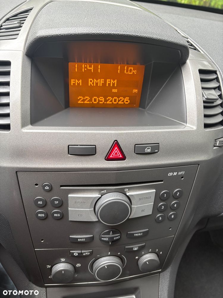 Opel Zafira - 9