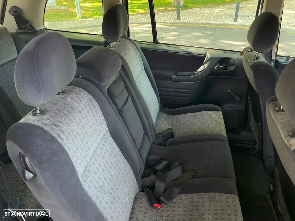 Opel Zafira 2.0 DTi Elegance - 16