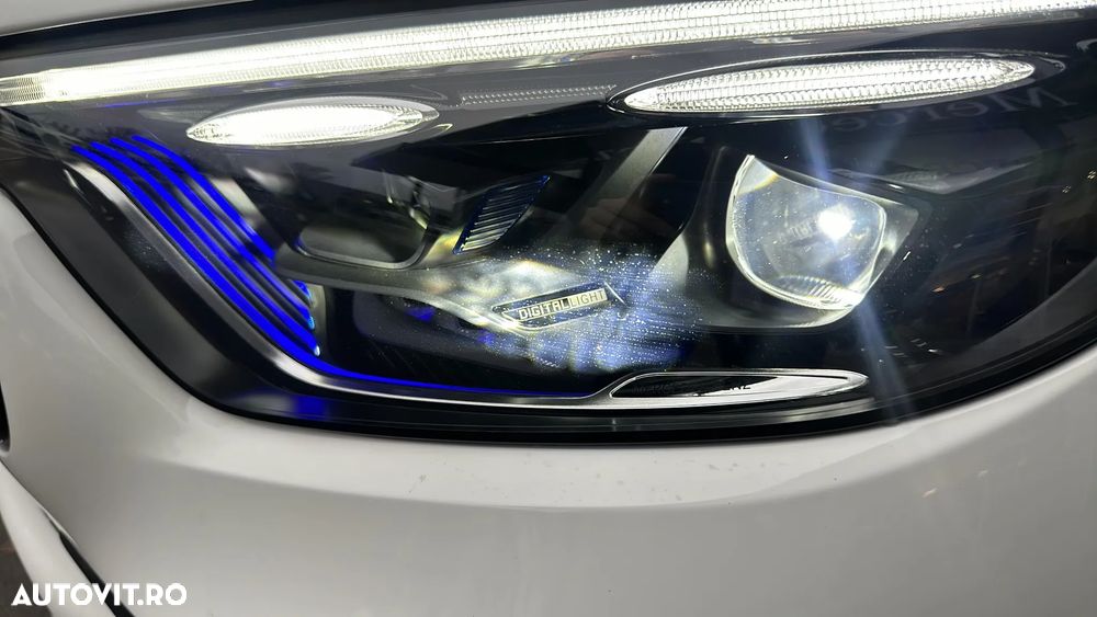 Mercedes-Benz GLC 300 e 4Matic 9G-TRONIC AMG Line Advanced - 9