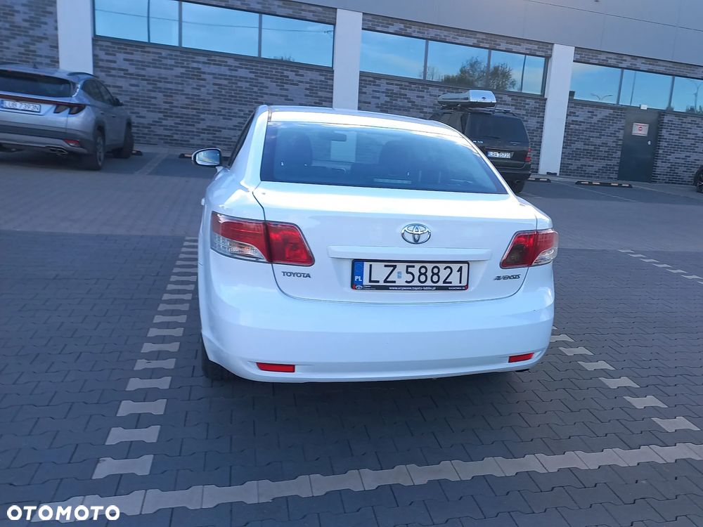 Toyota Avensis 2.0 D-4D Luna - 6