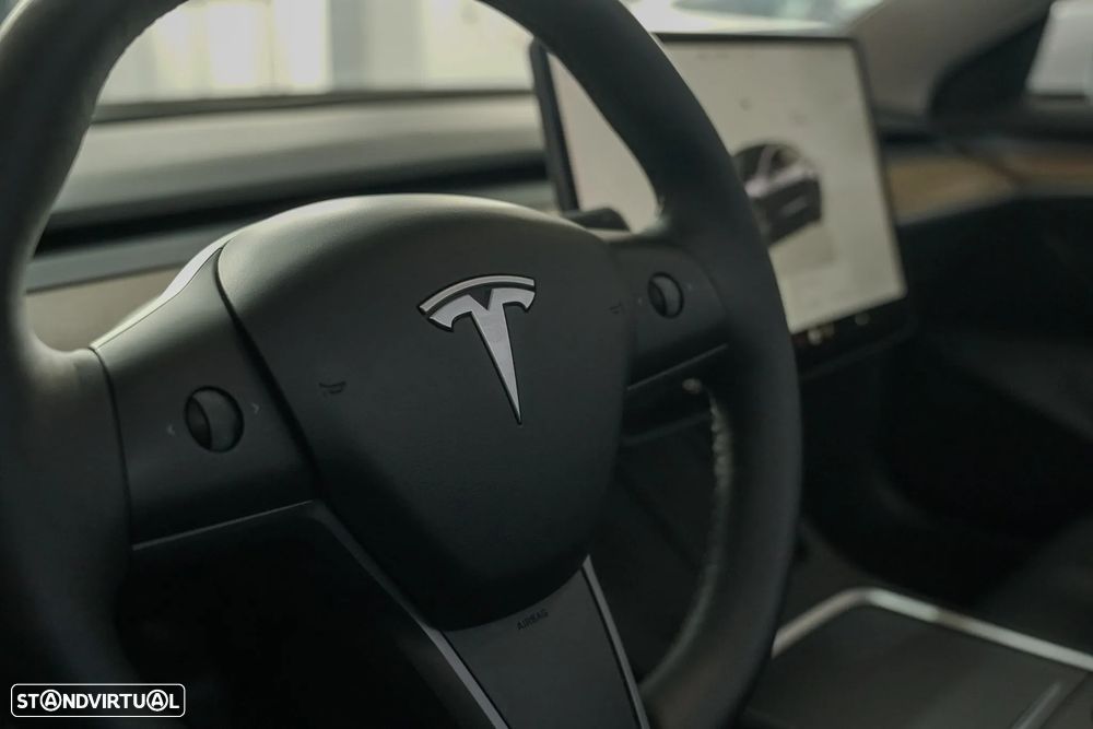 Tesla Model 3 Long Range Tração Traseira - 13