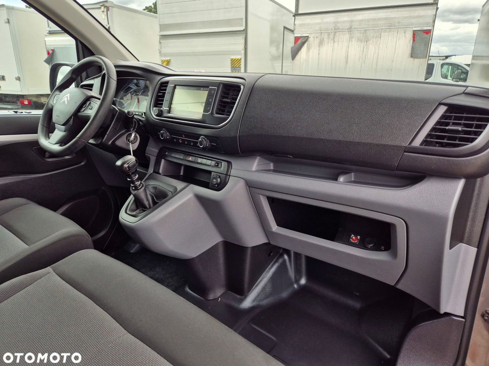 Citroën Jumpy L3H1 *69999zł NETTO* Brygadówka 6 osób ExtraLong 2,0HDi/122KM - 23