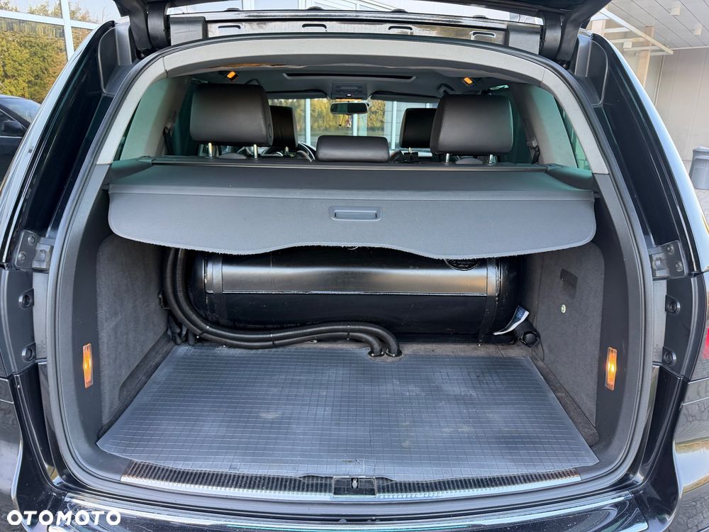 Volkswagen Touareg - 9