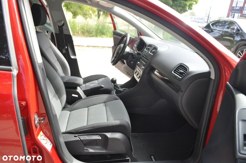 Volkswagen Golf - 11