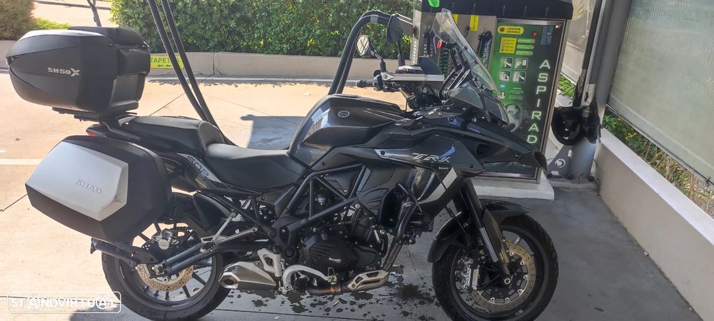 Benelli TRK 502 - 3