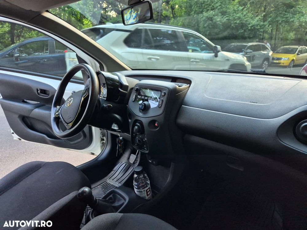 Toyota Aygo 1.0 VVY-I 5 usi X - 19