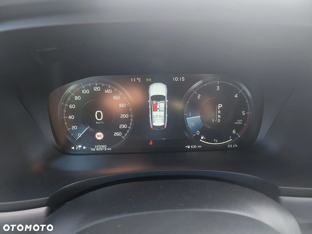 Volvo V90 D3 Momentum Pro - 17
