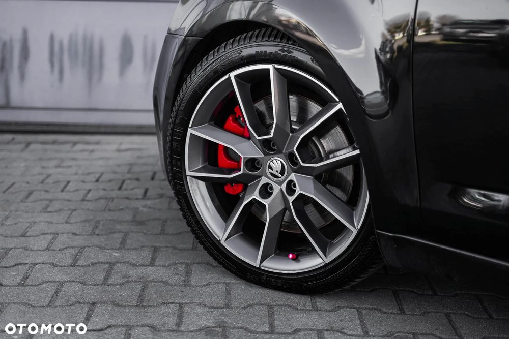 Skoda Octavia 2.0 TDI RS DSG - 12