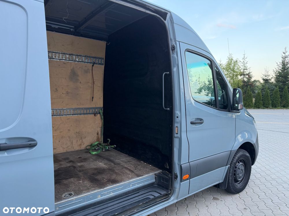 Mercedes-Benz Sprinter 319 CDI - 19