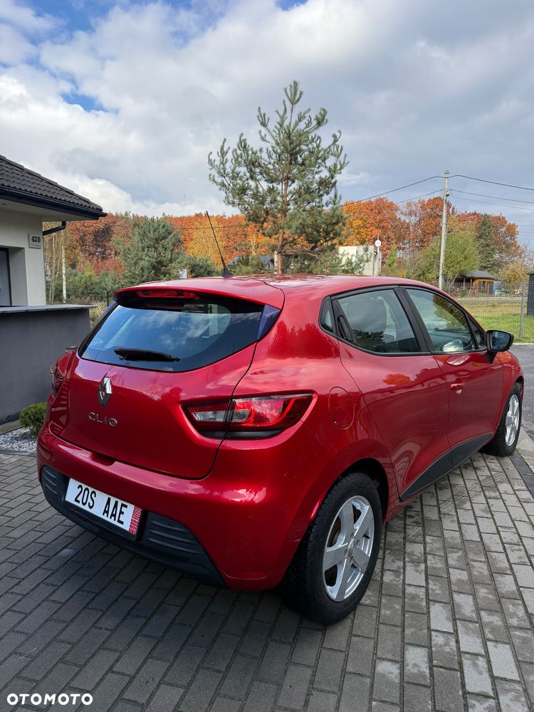 Renault Clio 1.2 16V Life - 10