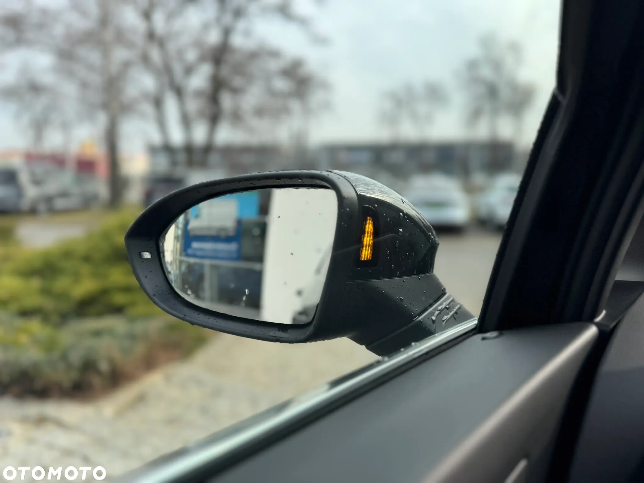 Volkswagen Golf - 21