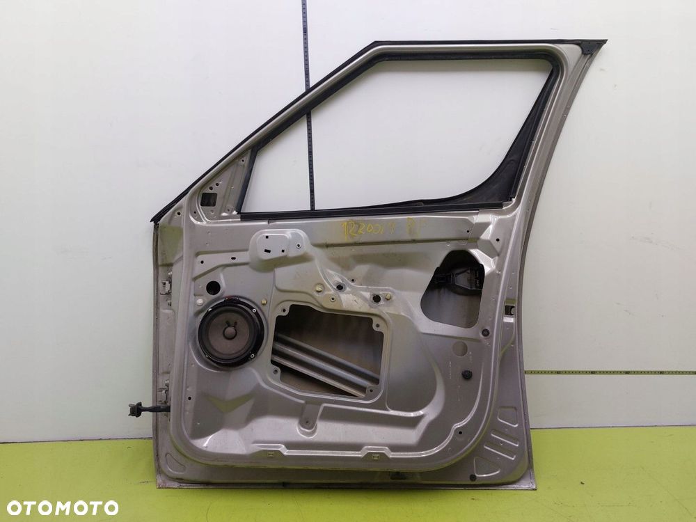 Drzwi przednie prawe przód Skoda Roomster 2006-2010 R NR.LAK: LF8H - 8