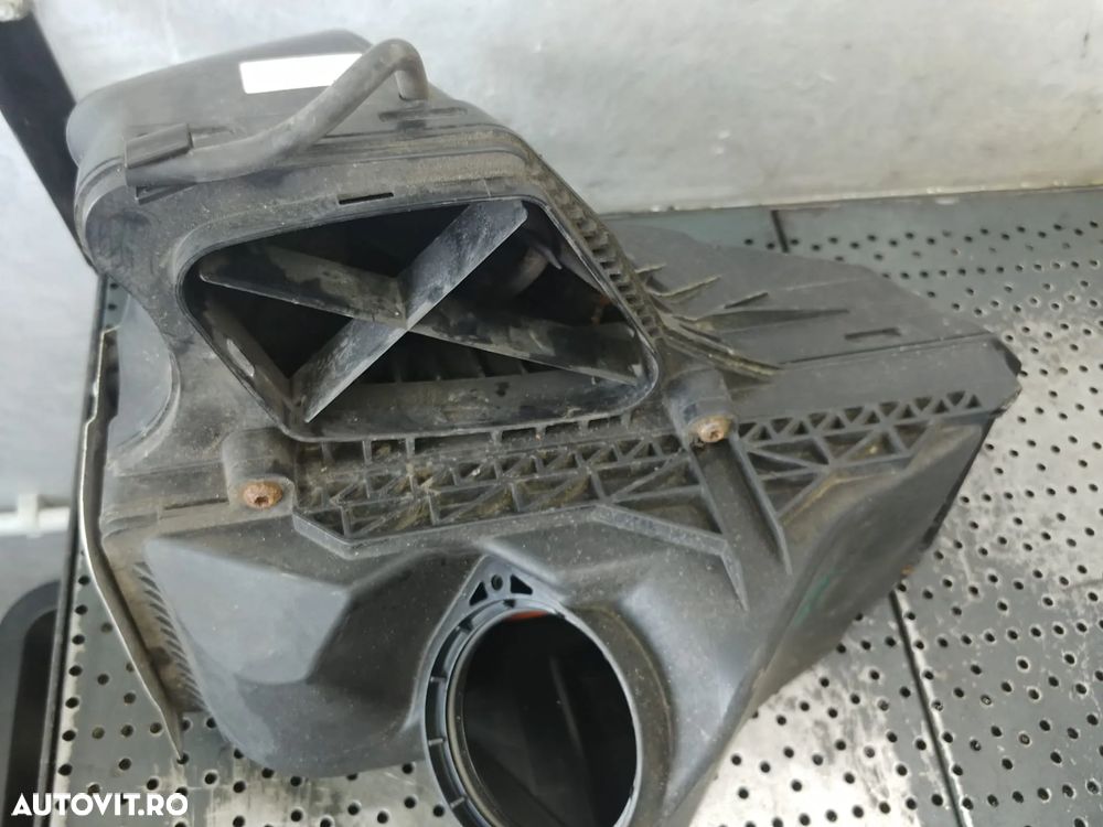 carcasa filtru aer 2.0 tdi audi a4 b8 8k  8k0133835ad - 4