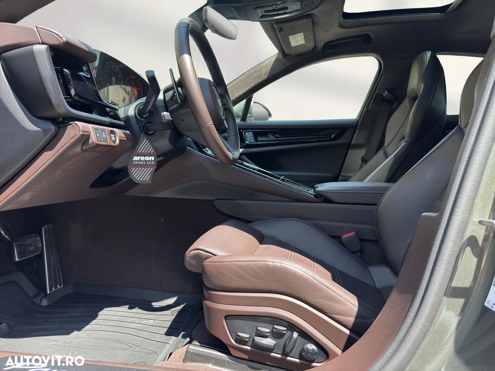 Porsche Panamera 4 - 9