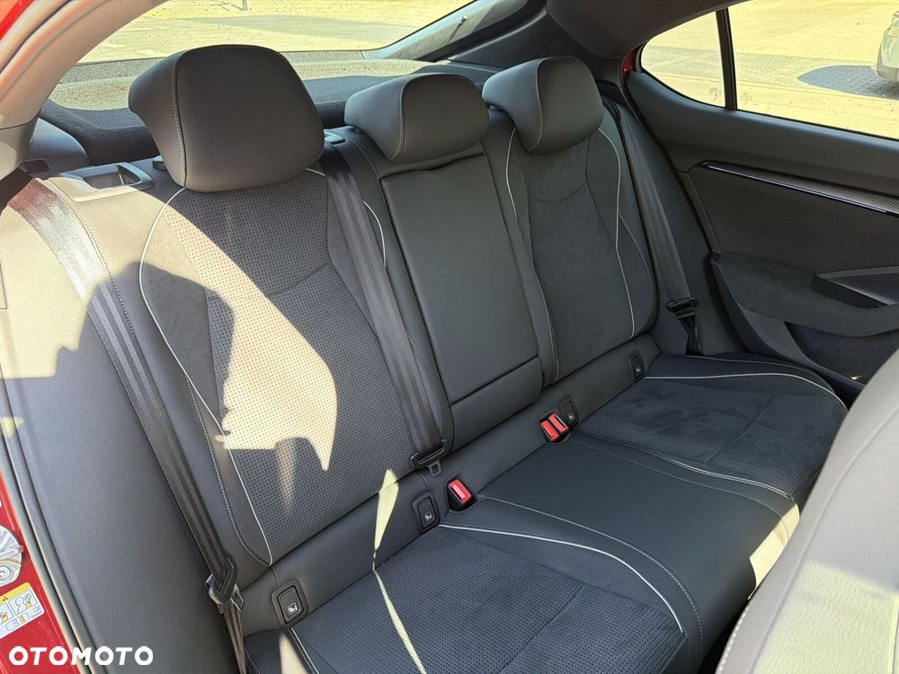 Skoda Superb 2.0 TSI Sportline DSG - 22
