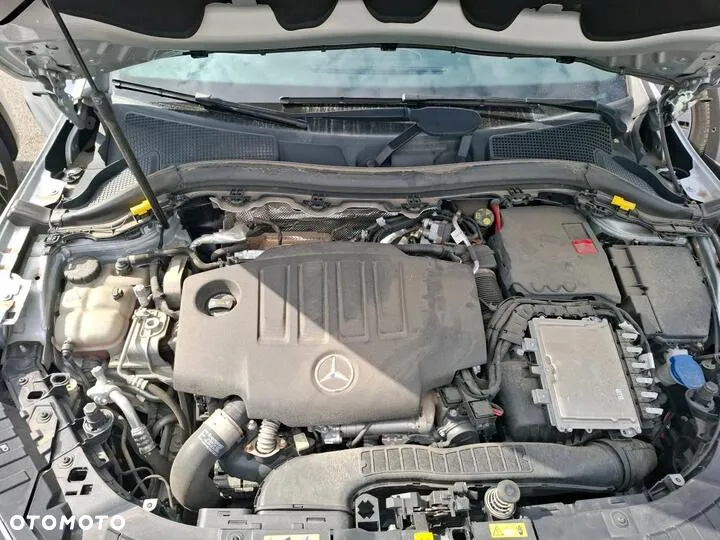 Mercedes-Benz CLA 200 AMG Line 7G-DCT - 7