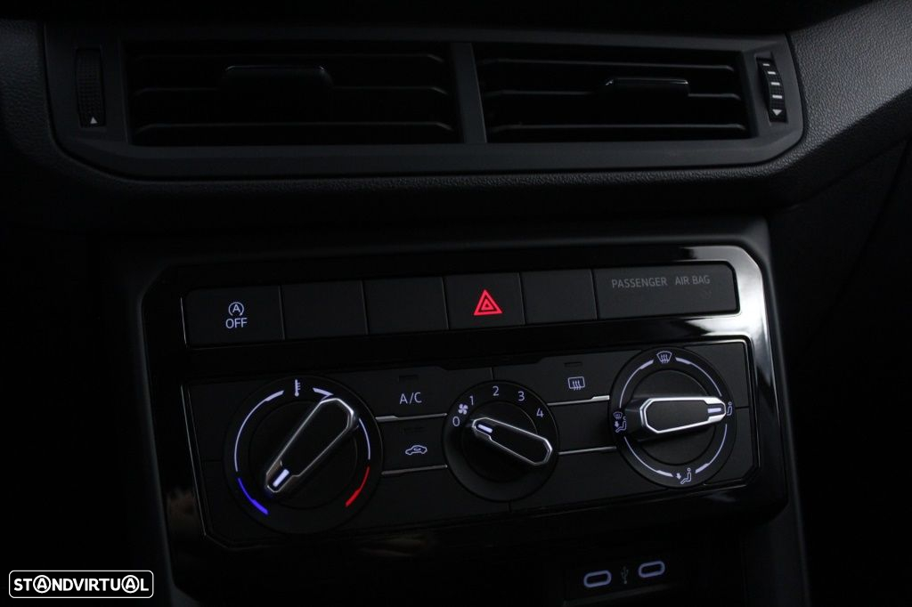 VW T-Cross 1.0 TSI Life - 28