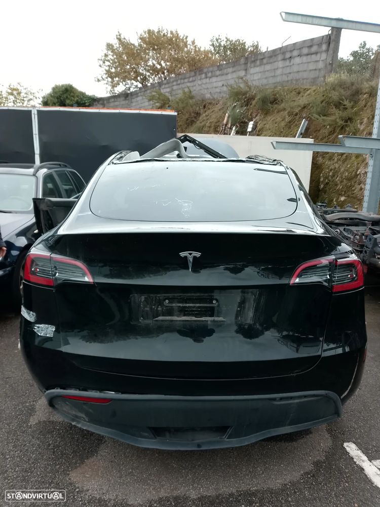 TESLA MODEL Y PARA PEÇAS